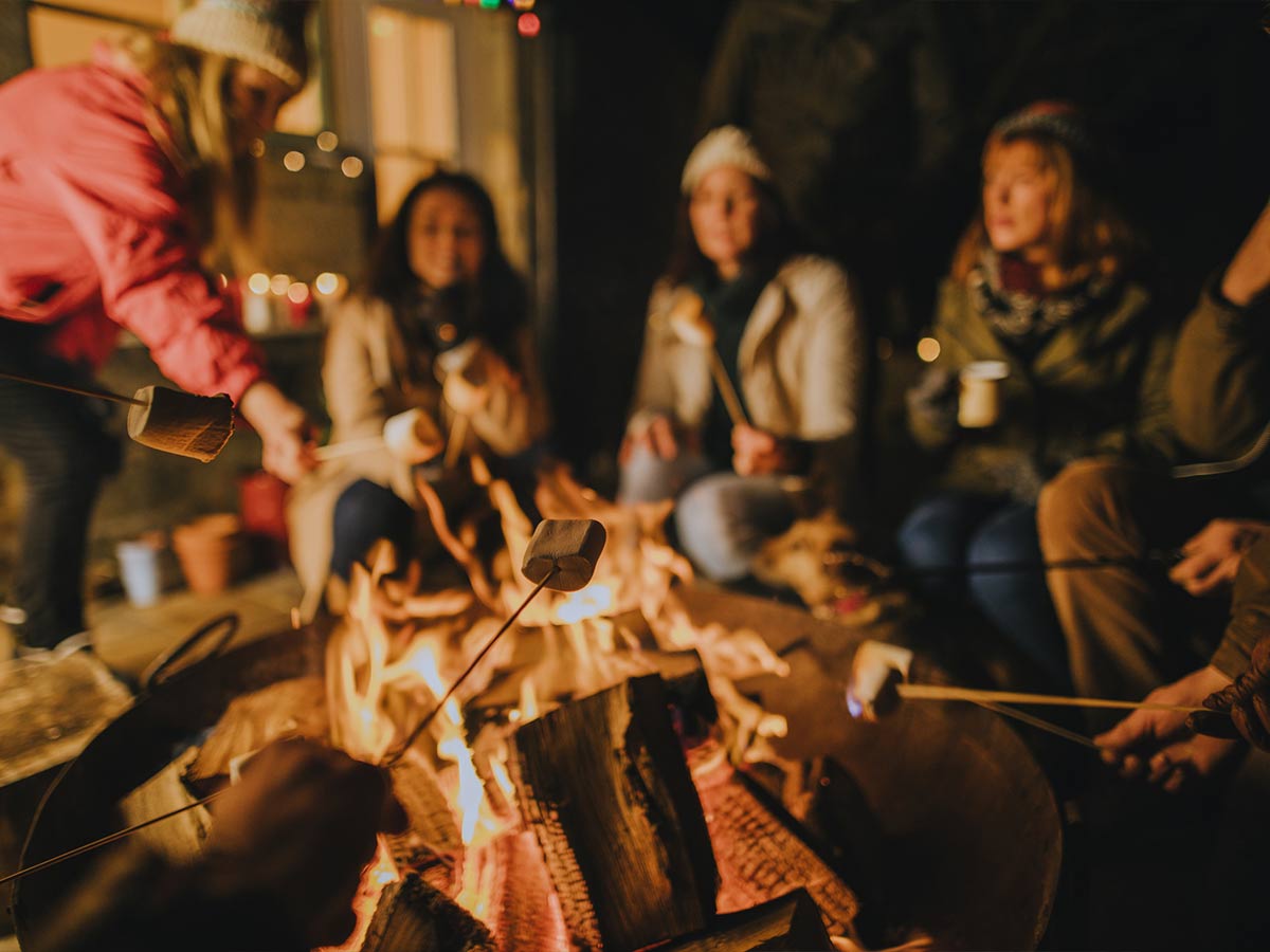 Read our tips on installing a backyard firepit and staying safe.