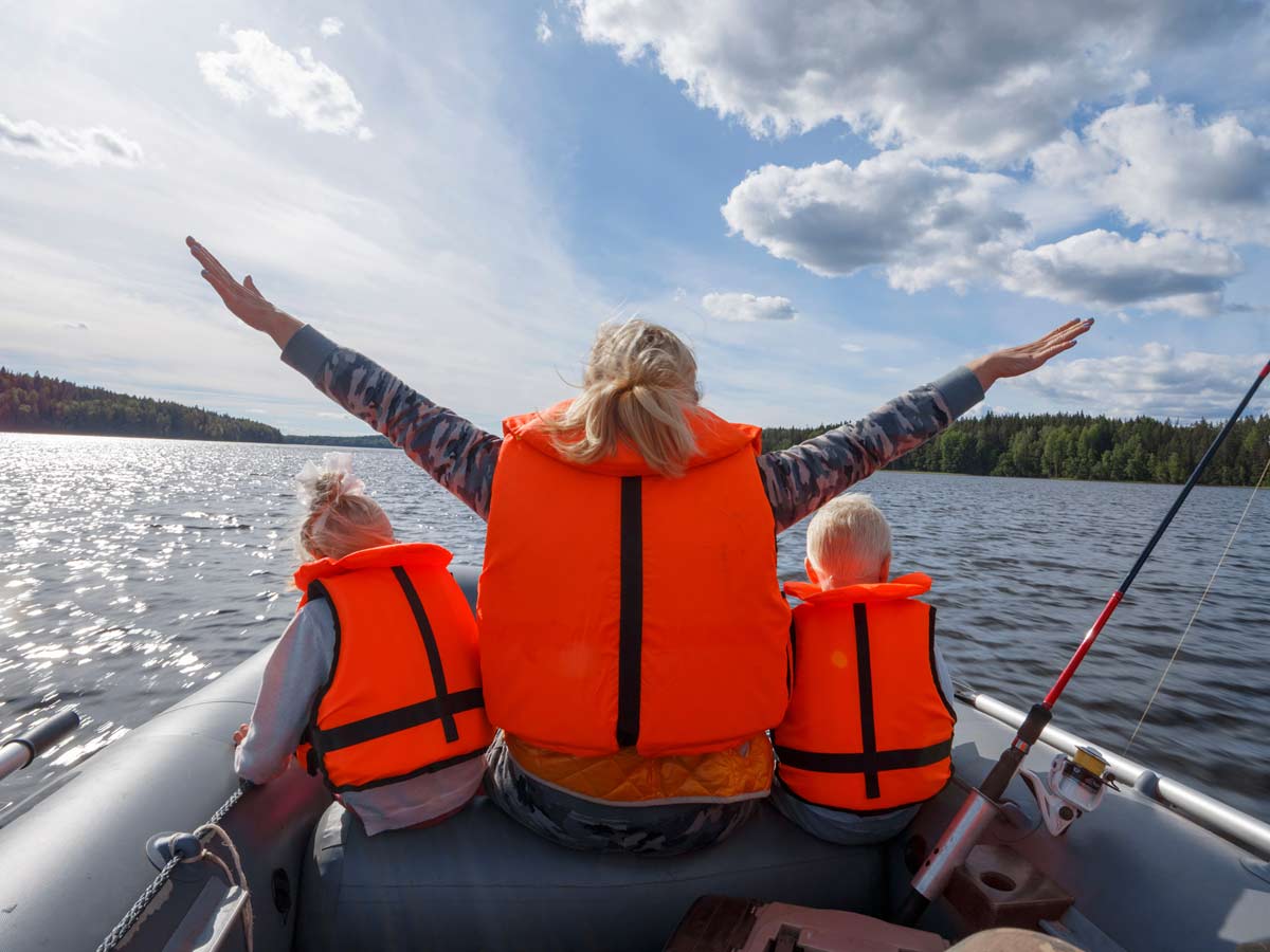 10 Boat Safety Tips